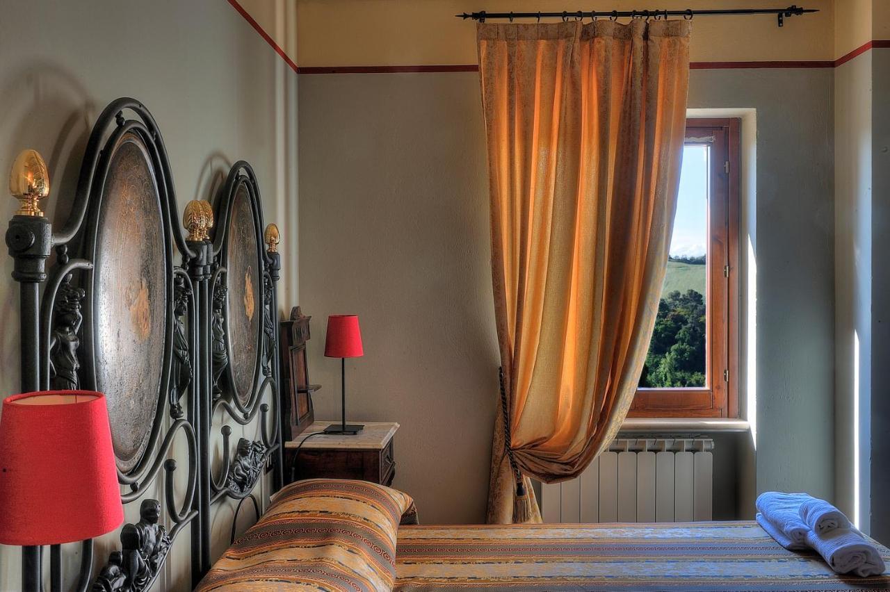 Albergo Diffuso Borgo Montemaggiore Montemaggiore al Metauro Eksteriør billede