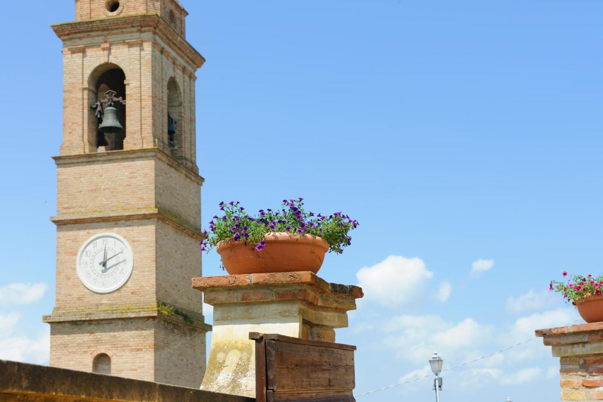 Albergo Diffuso Borgo Montemaggiore Montemaggiore al Metauro Eksteriør billede